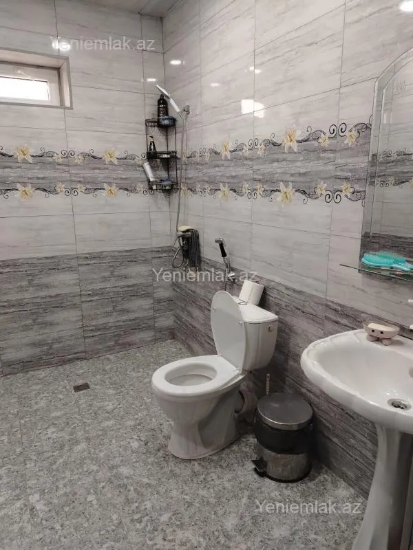 Satılır 4 otaqlı həyət evi 117 m²