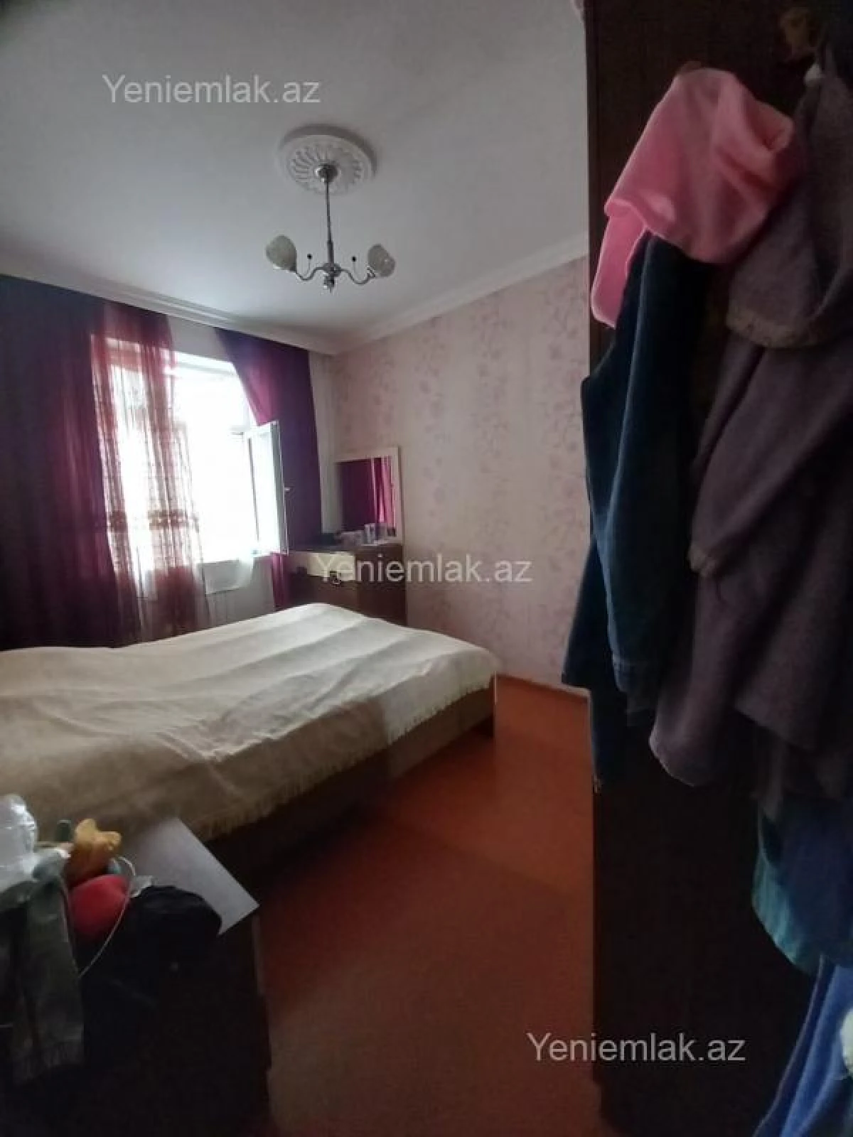 Satılır 5 otaqlı köhnə tikili 100 m²