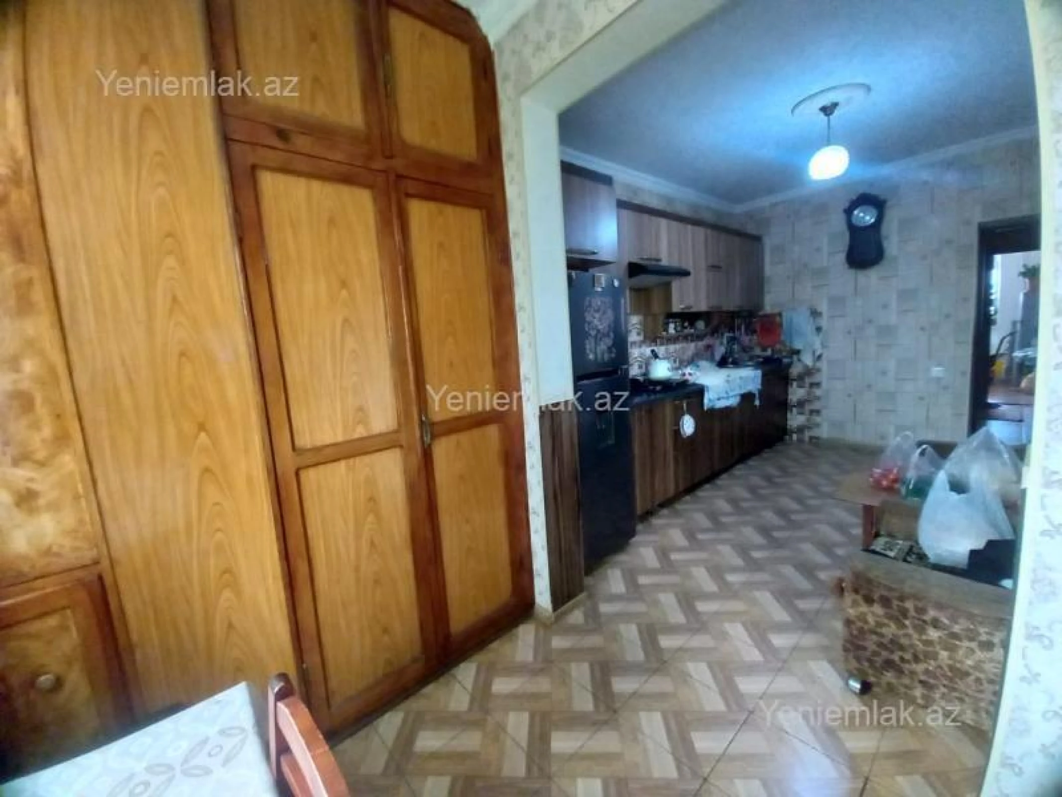 Satılır 5 otaqlı köhnə tikili 100 m²