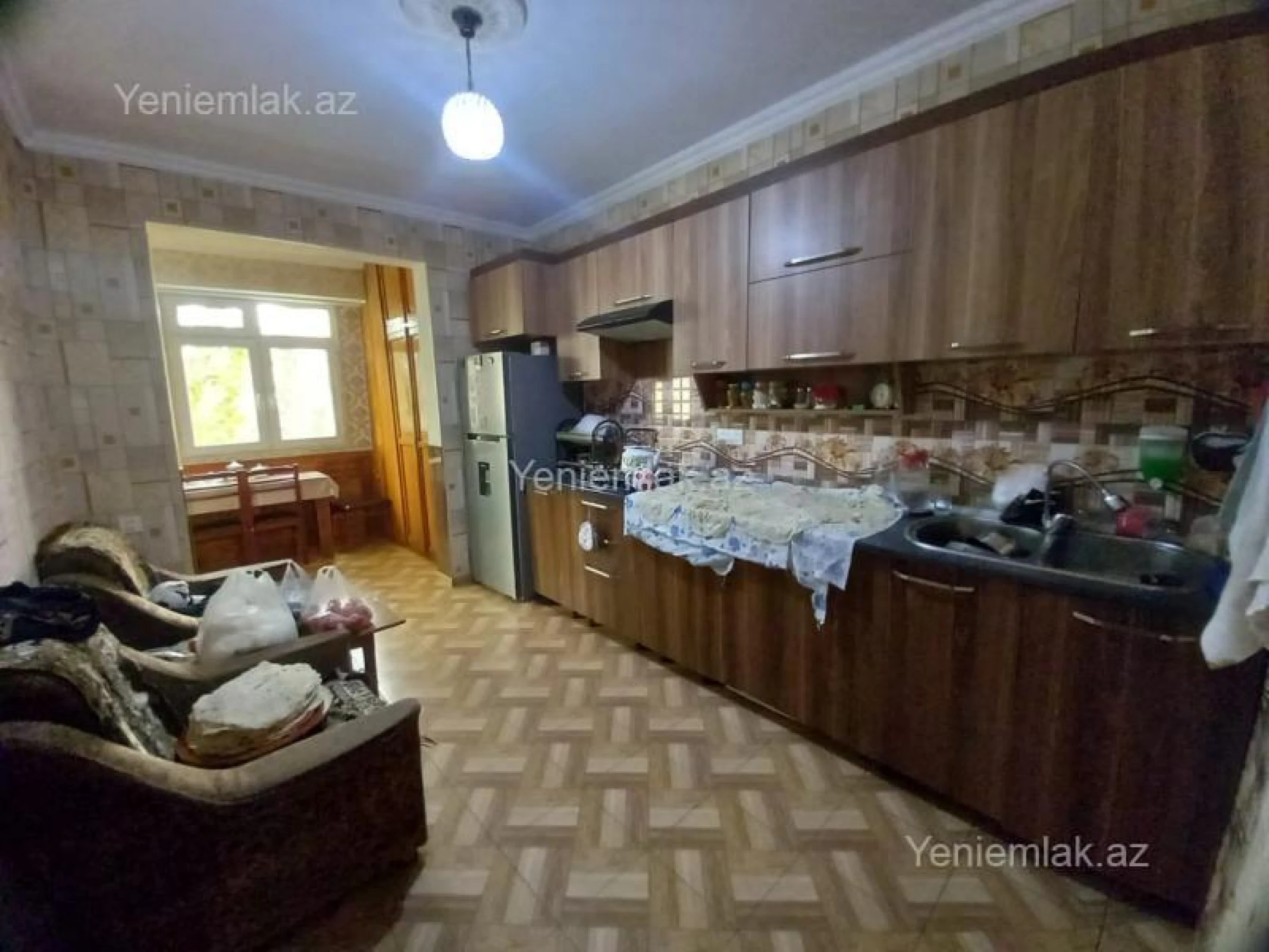 Satılır 5 otaqlı köhnə tikili 100 m²