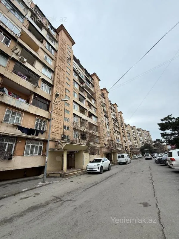 Satılır 2 otaqlı köhnə tikili 60 m²