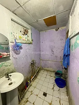 Satılır 2 otaqlı köhnə tikili 60 m²