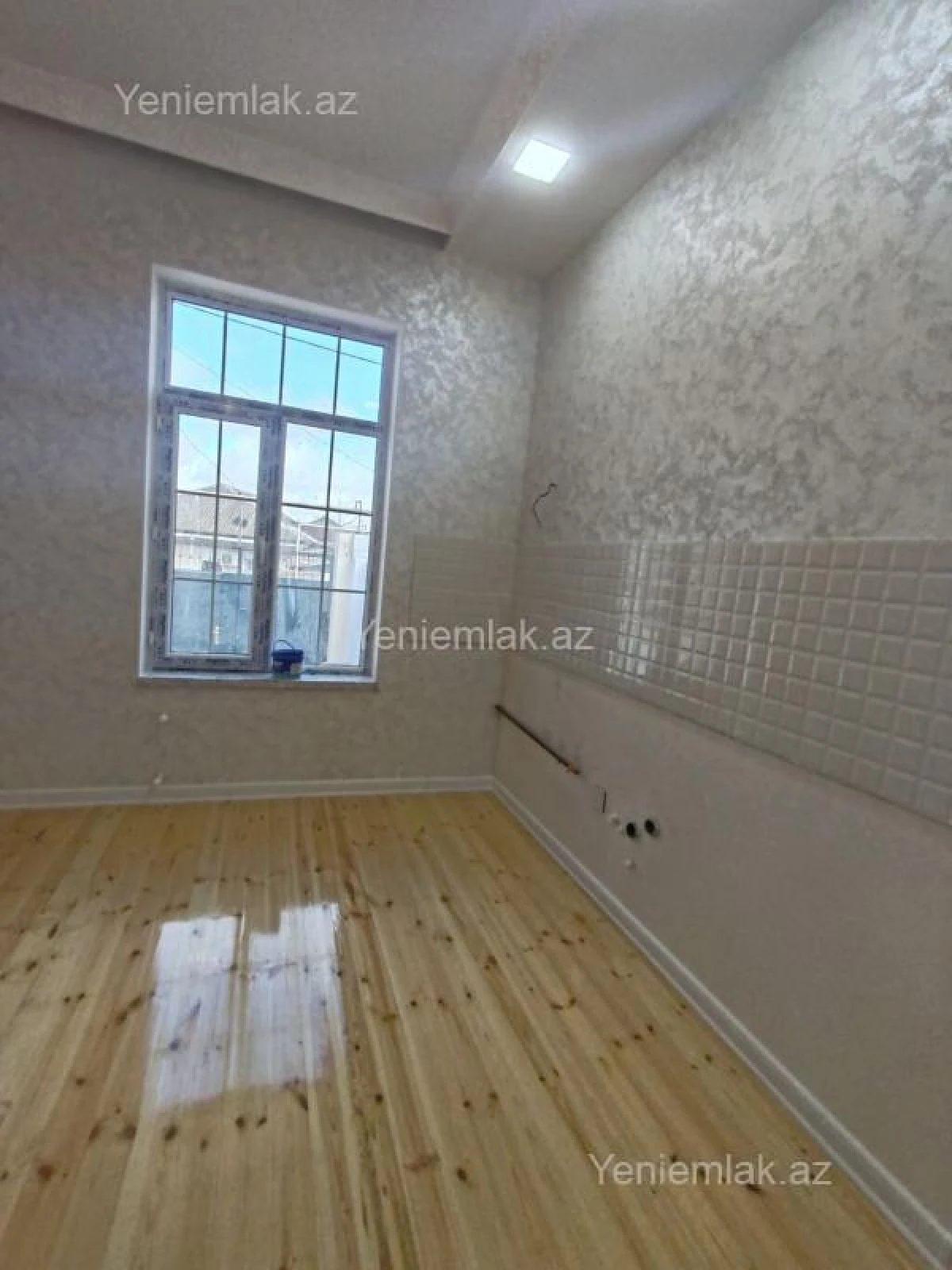 Satılır 2 otaqlı yeni tikili 50 m²