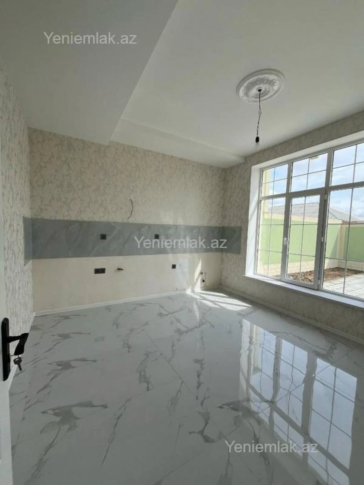 Satılır 2 otaqlı yeni tikili 50 m²