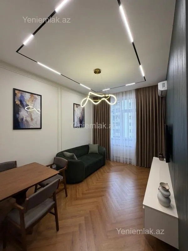 Satılır 2 otaqlı yeni tikili 55 m²