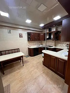 Satılır 4 otaqlı yeni tikili 180 m²