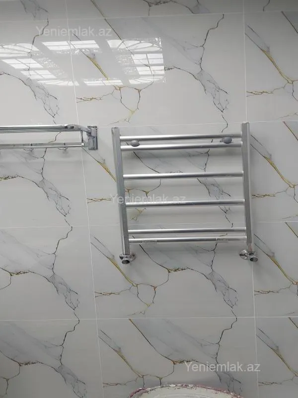 Satılır 4 otaqlı yeni tikili 130 m²