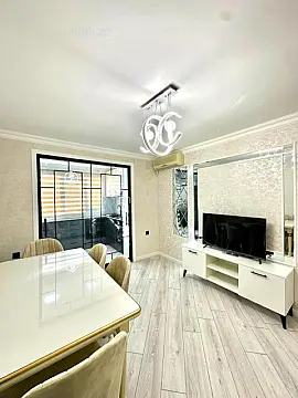 Satılır 3 otaqlı köhnə tikili 62 m²