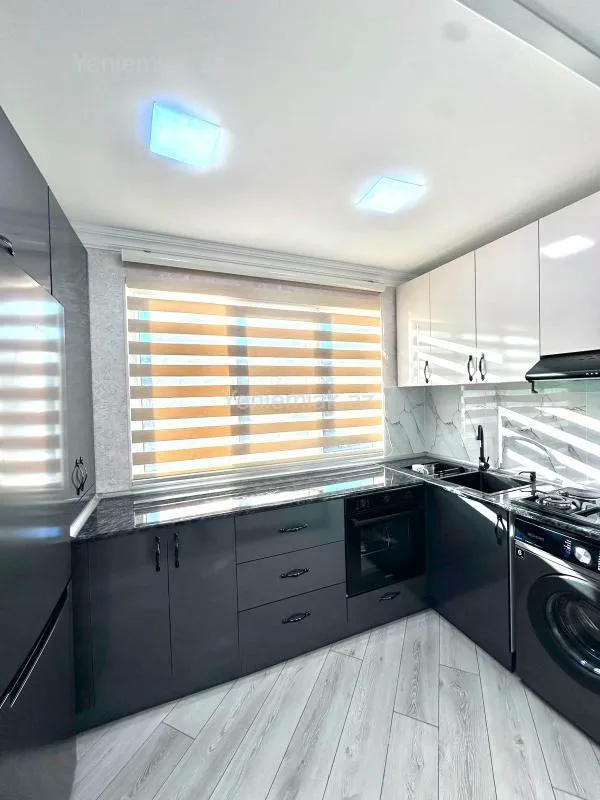 Satılır 3 otaqlı köhnə tikili 62 m²