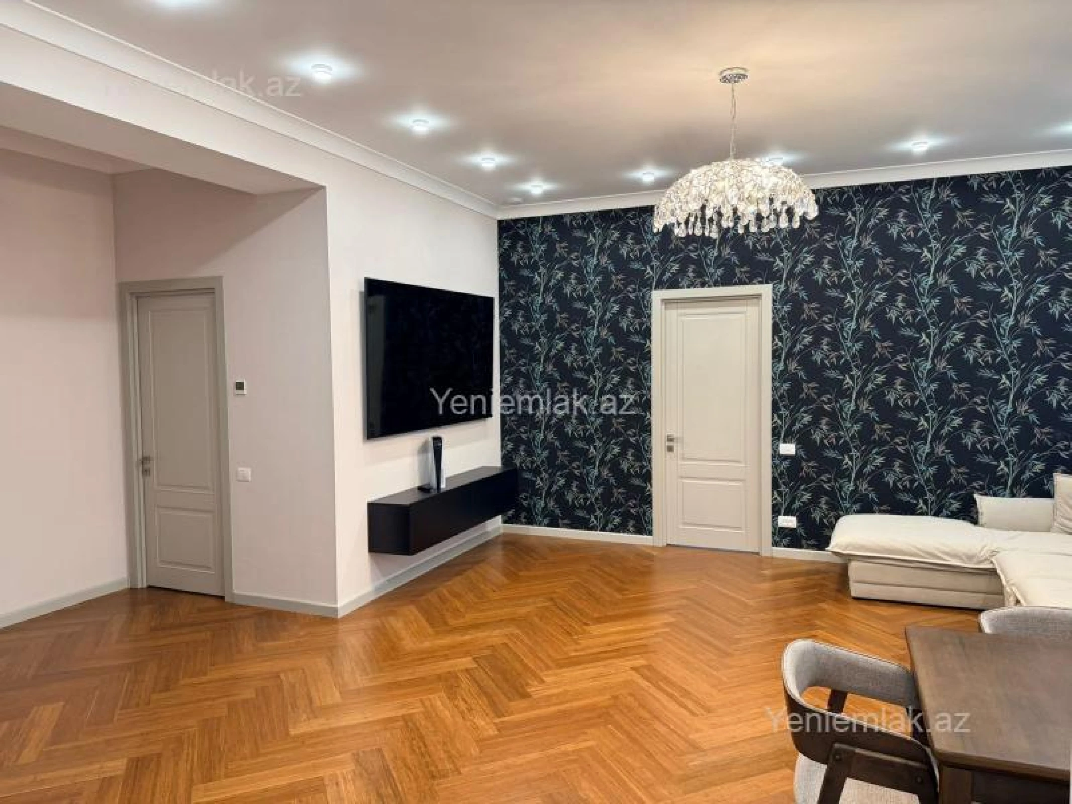 Satılır 3 otaqlı yeni tikili 127 m²