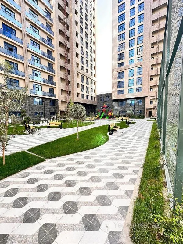 Satılır 3 otaqlı yeni tikili 127 m²