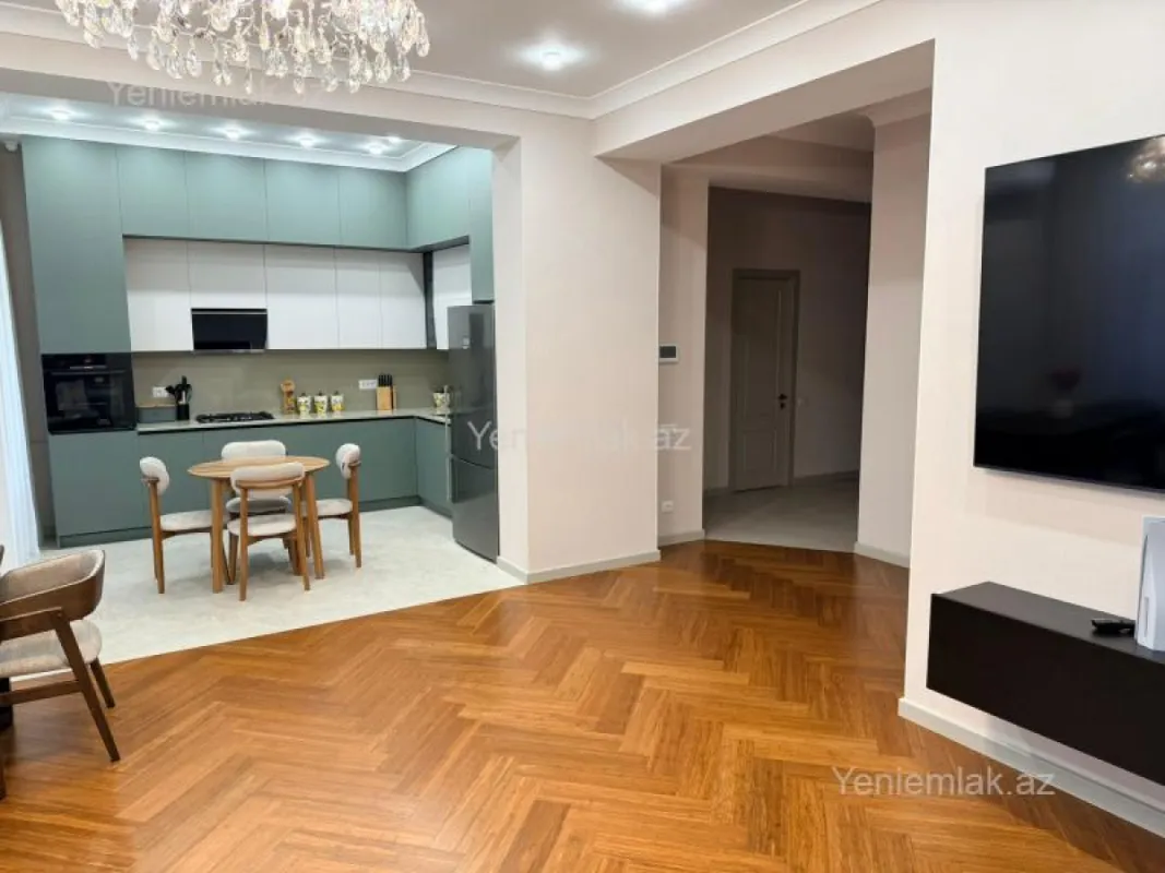 Satılır 3 otaqlı yeni tikili 127 m²