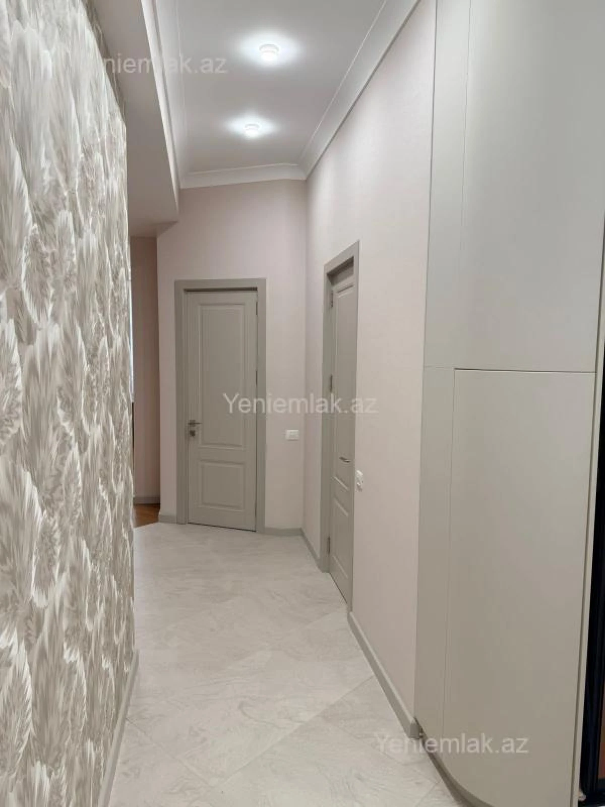 Satılır 3 otaqlı yeni tikili 127 m²