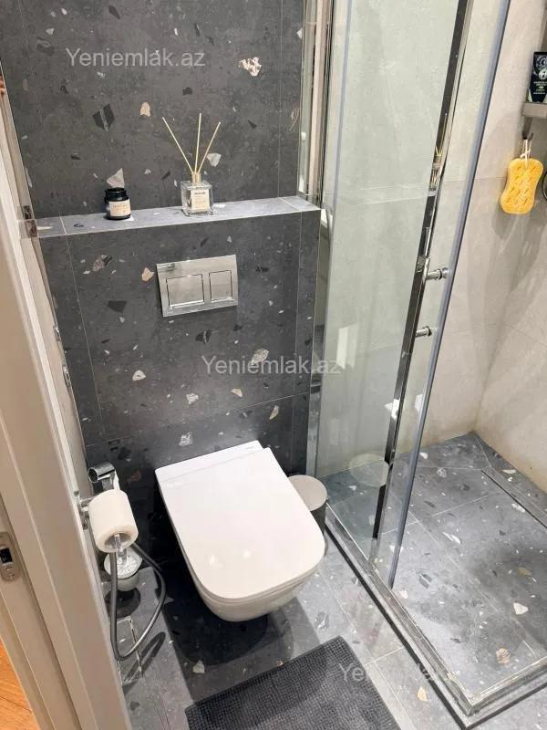 Satılır 3 otaqlı yeni tikili 127 m²