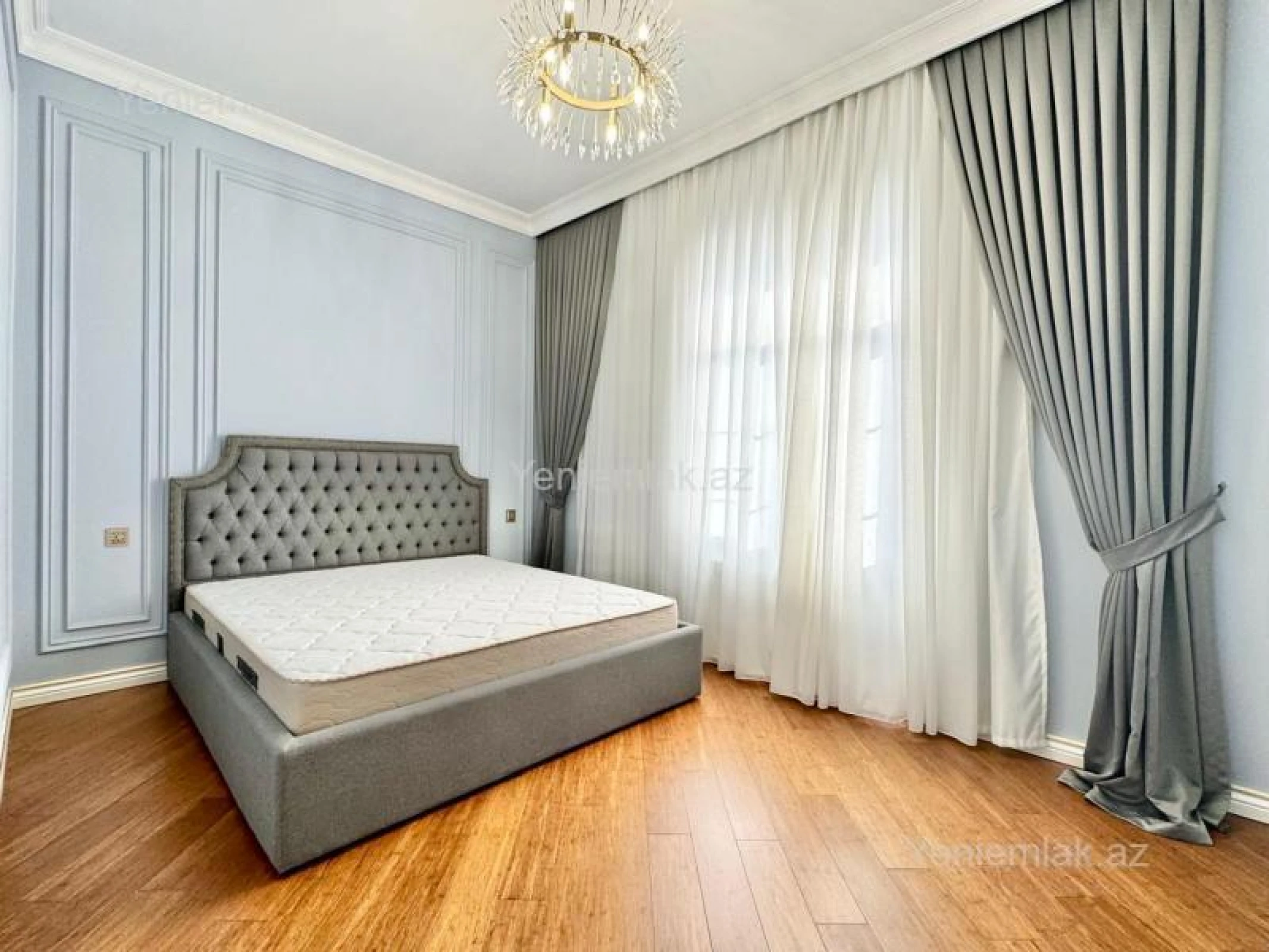 Satılır 8 otaqlı həyət evi 280 m²