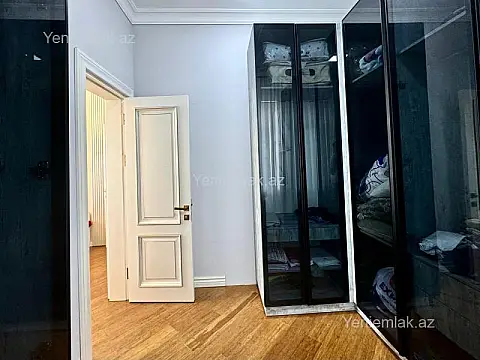Satılır 8 otaqlı həyət evi 280 m²