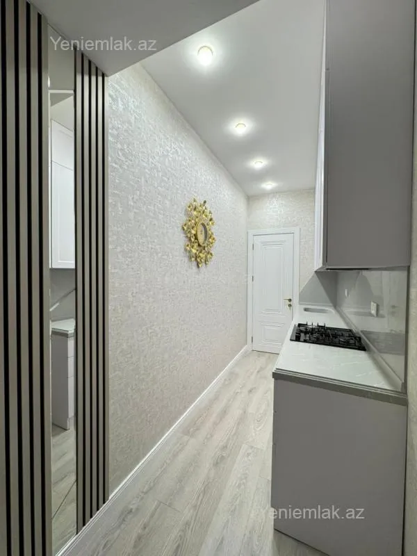 Satılır 2 otaqlı yeni tikili 68 m²