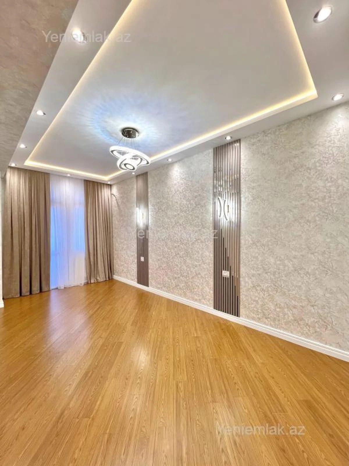 Satılır 3 otaqlı yeni tikili 108 m²