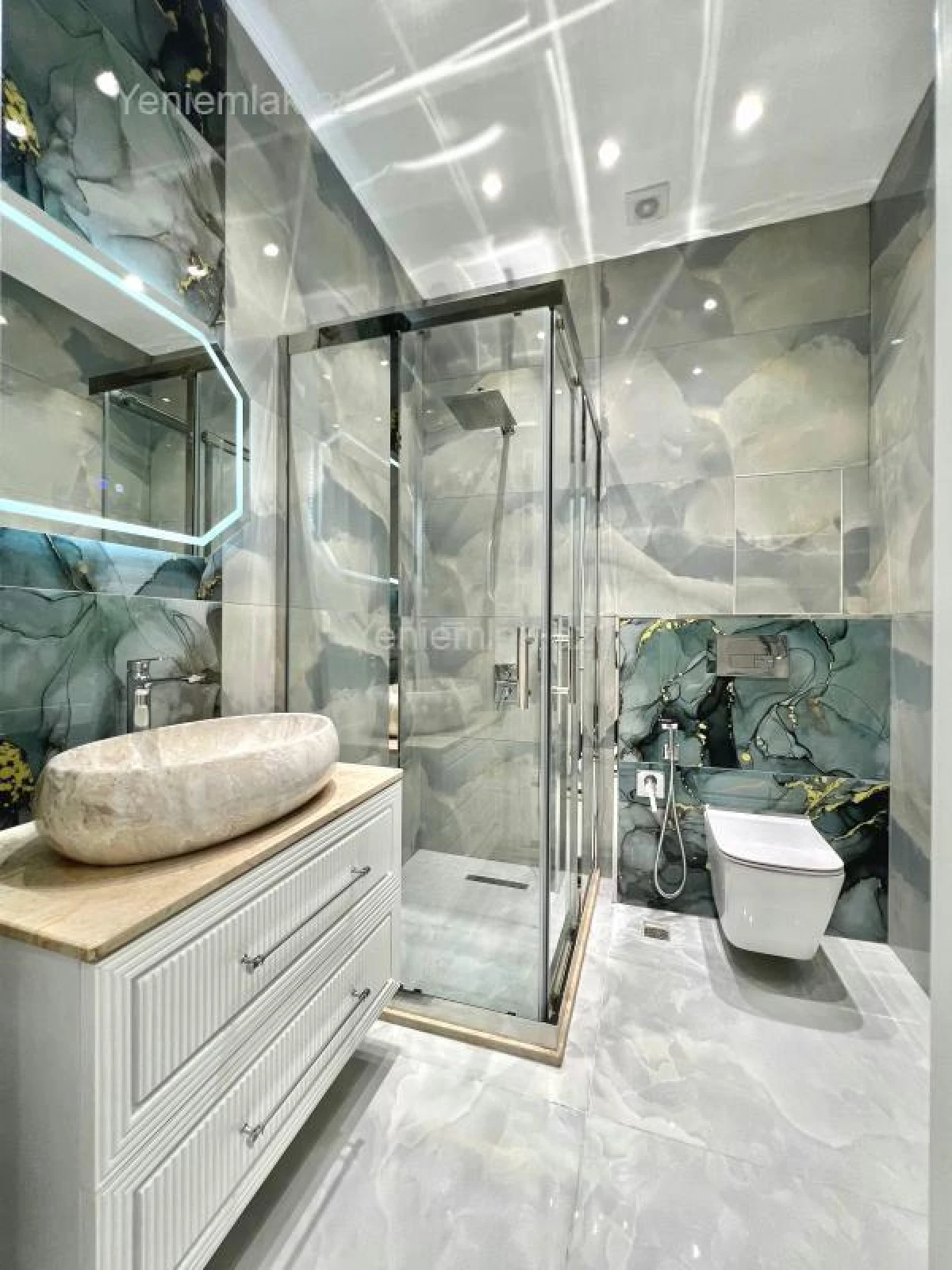 Satılır 3 otaqlı yeni tikili 108 m²