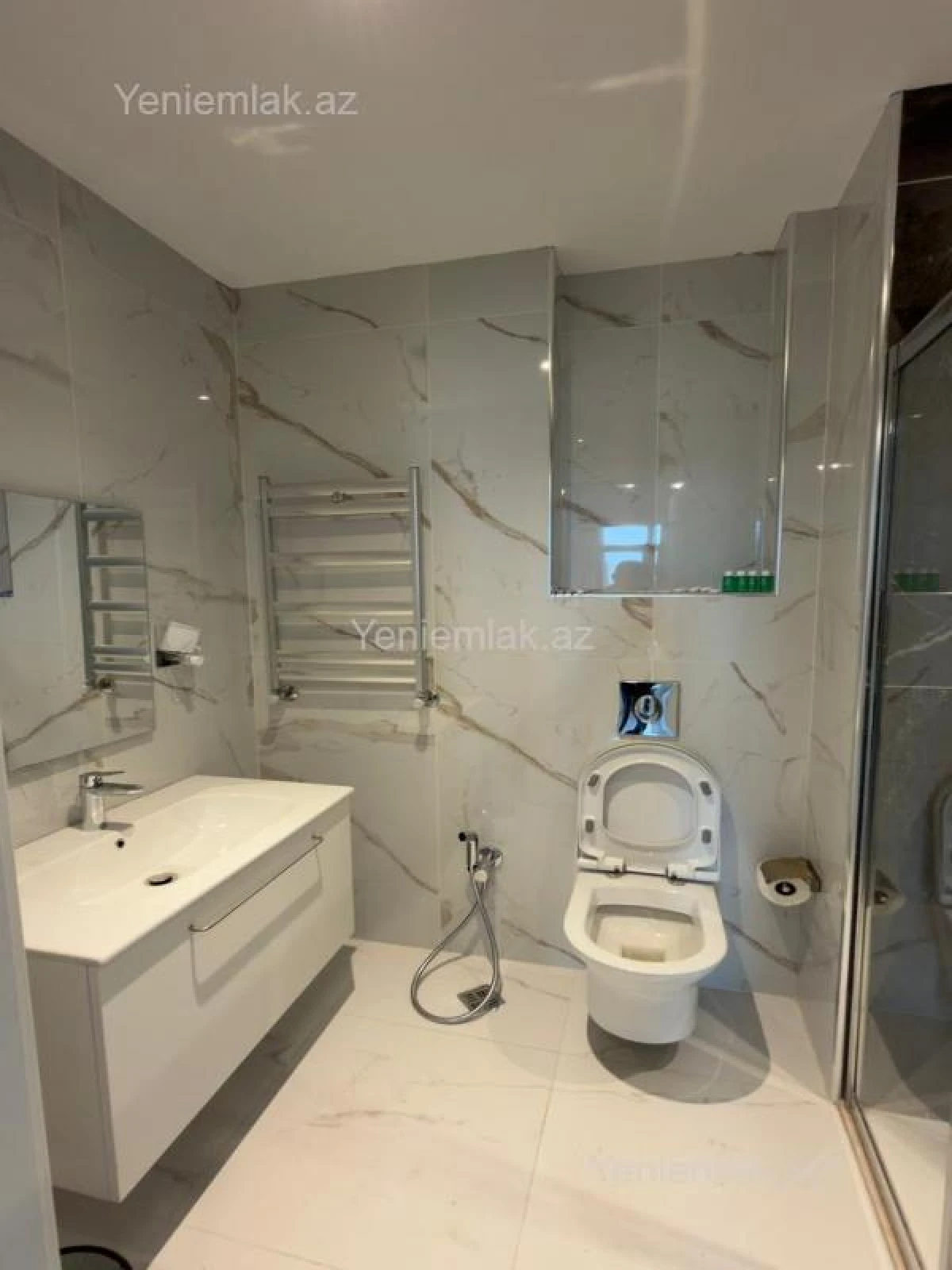 Satılır 3 otaqlı yeni tikili 50 m²