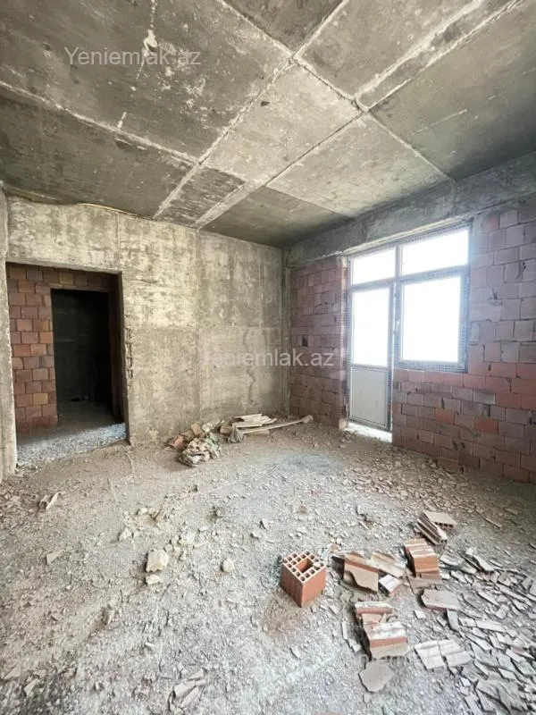 Satılır 2 otaqlı yeni tikili 76 m²
