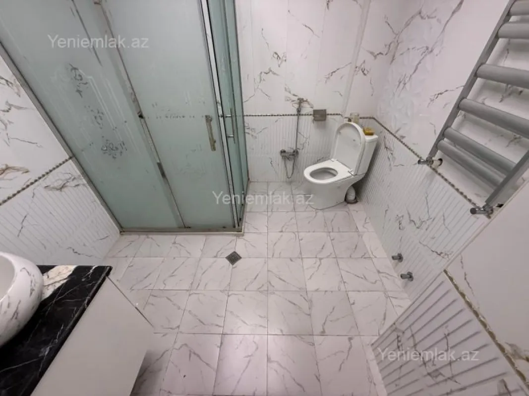 Satılır 2 otaqlı yeni tikili 63 m²