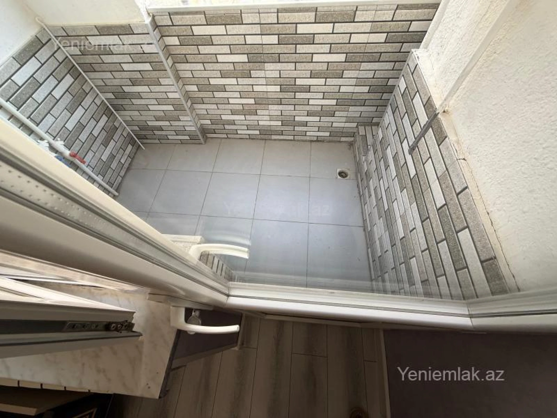Satılır 2 otaqlı yeni tikili 63 m²