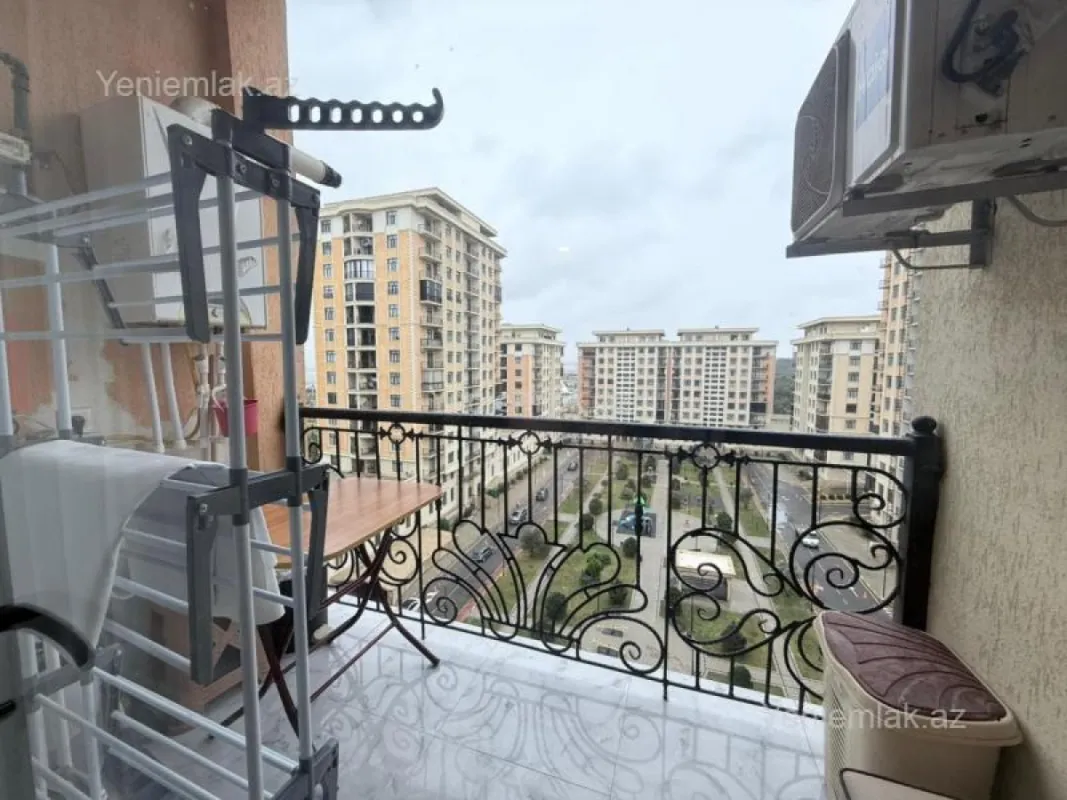 Satılır 3 otaqlı yeni tikili 90 m²