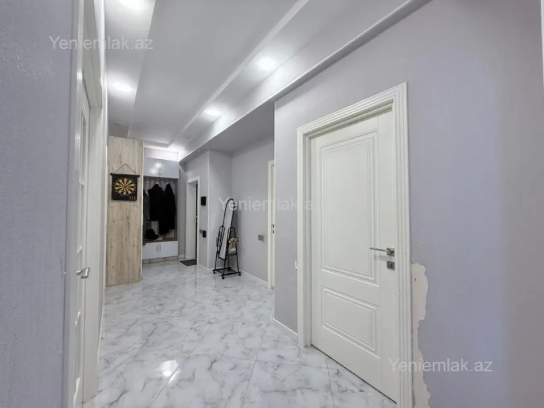 Satılır 3 otaqlı yeni tikili 90 m²