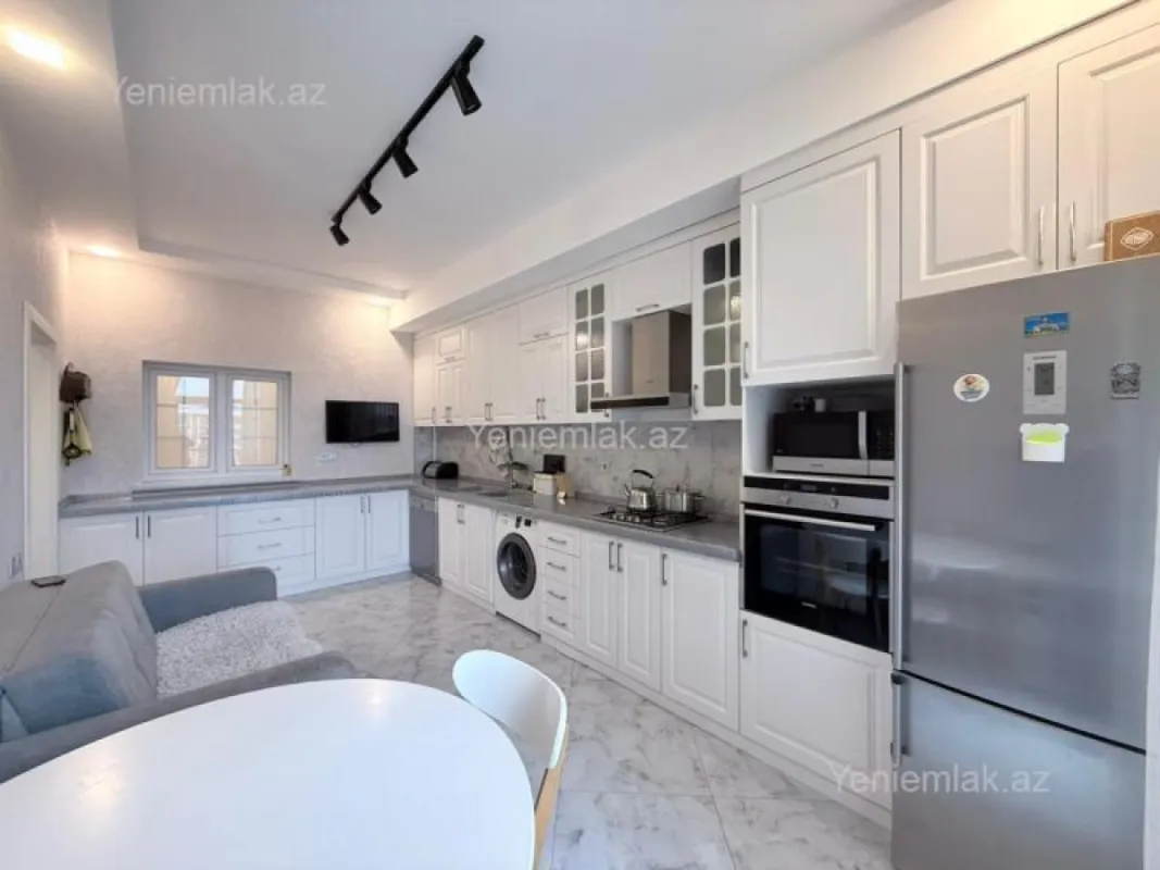 Satılır 3 otaqlı yeni tikili 90 m²