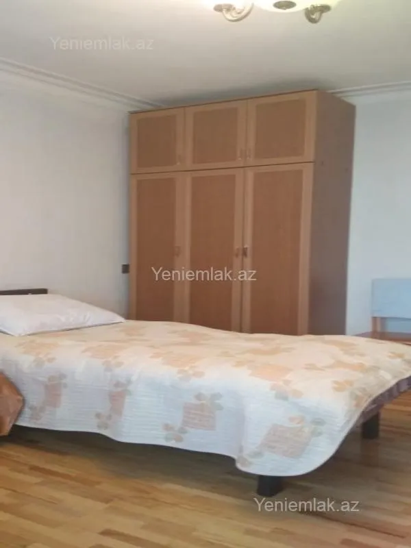 Satılır 3 otaqlı köhnə tikili 65 m²