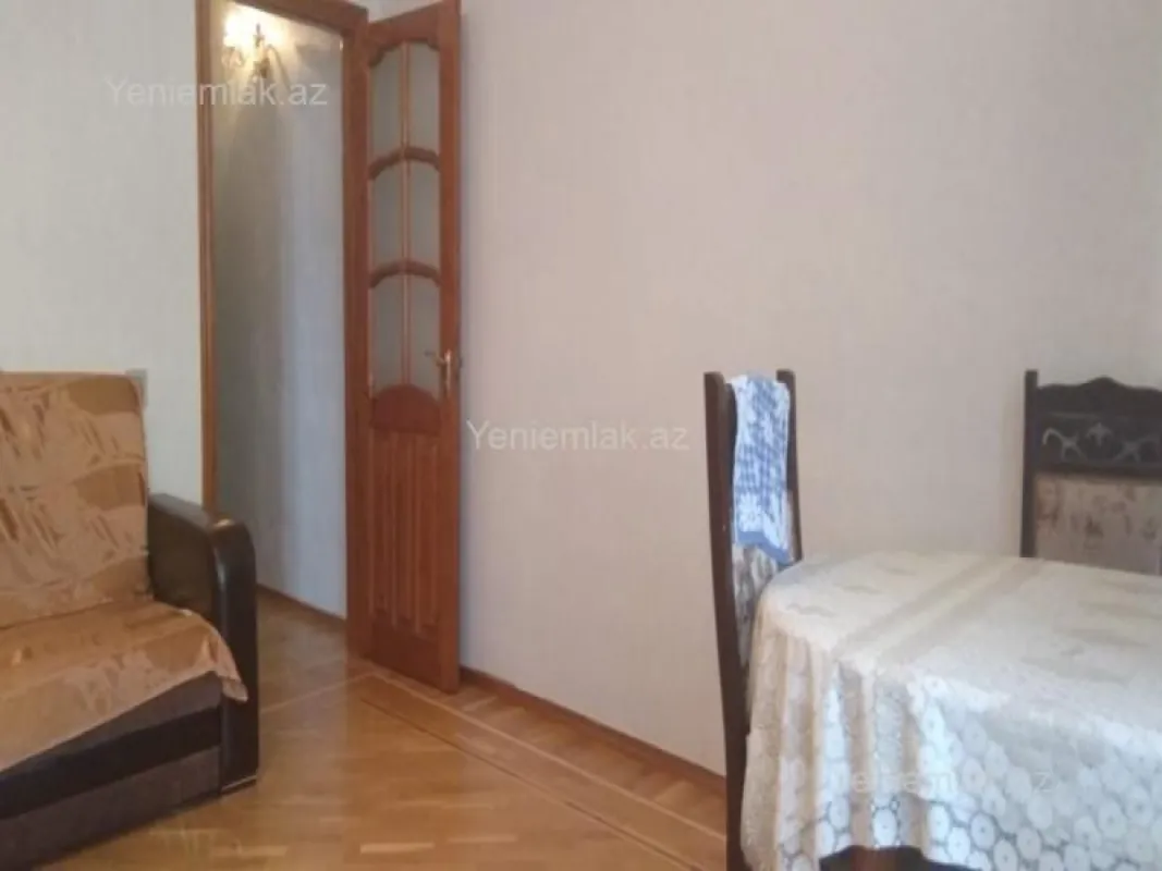 Satılır 3 otaqlı köhnə tikili 65 m²