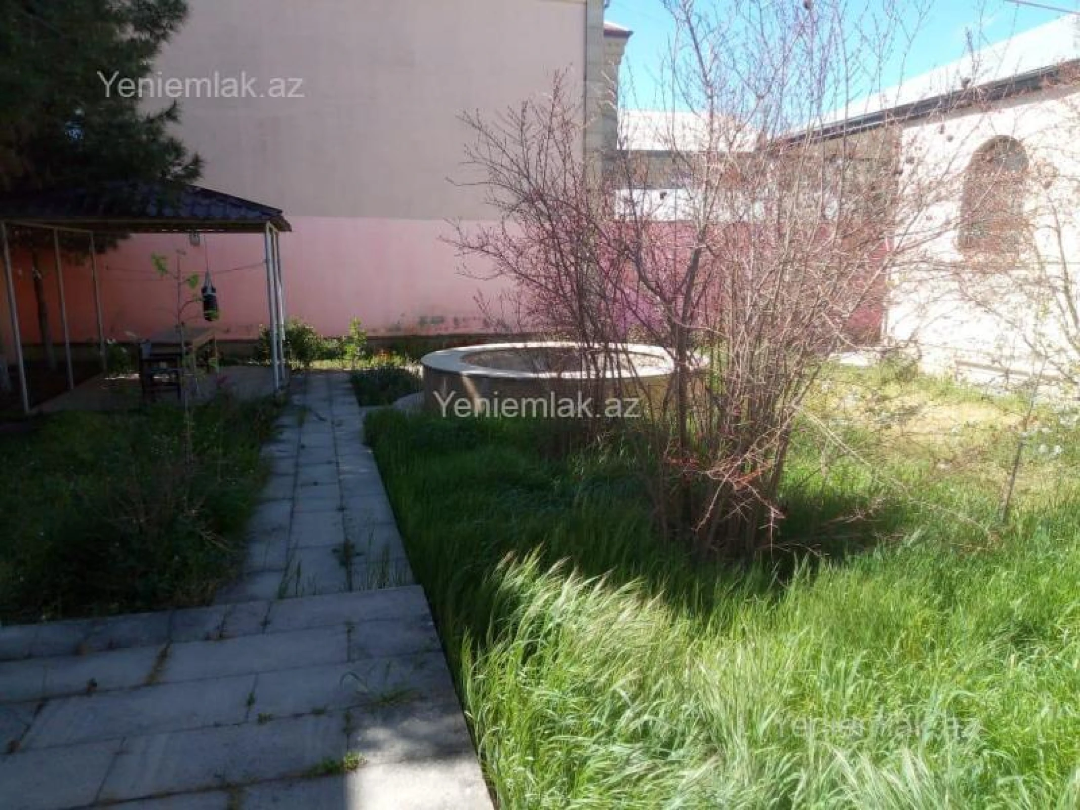 Satılır 4 otaqlı həyət evi 140 m²