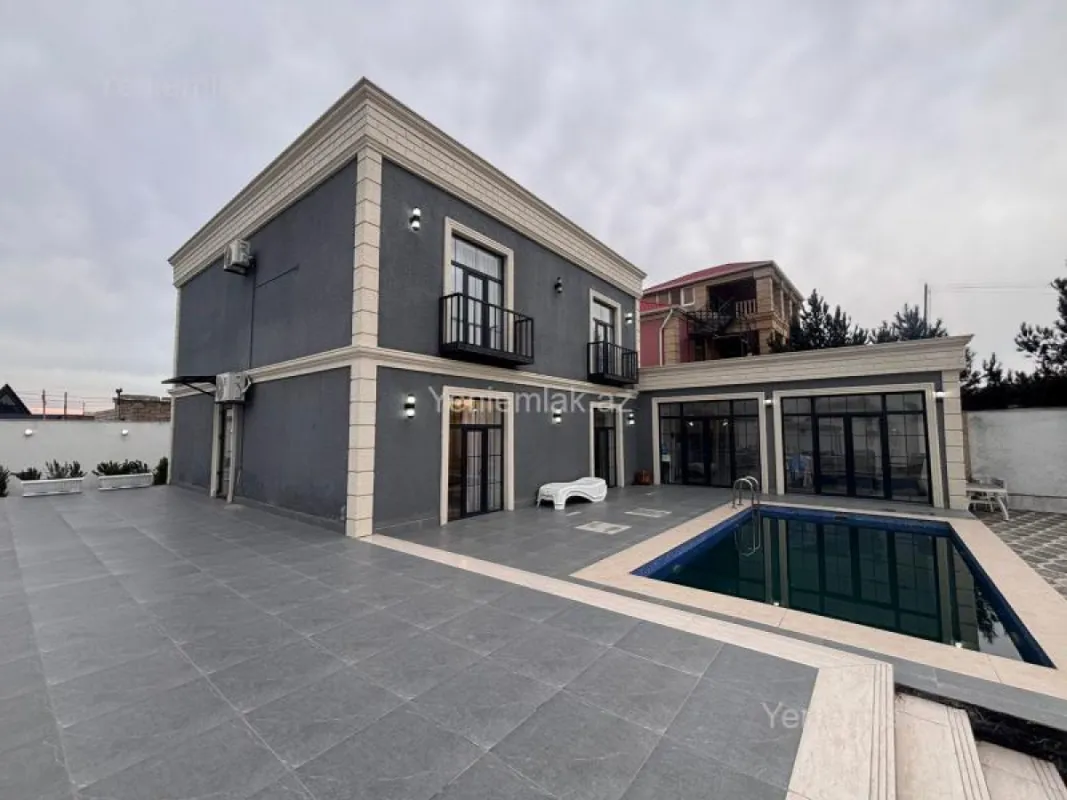 Satılır 5 otaqlı həyət evi 200 m²
