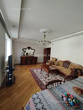 Satılır 6 otaqlı həyət evi 300 m²