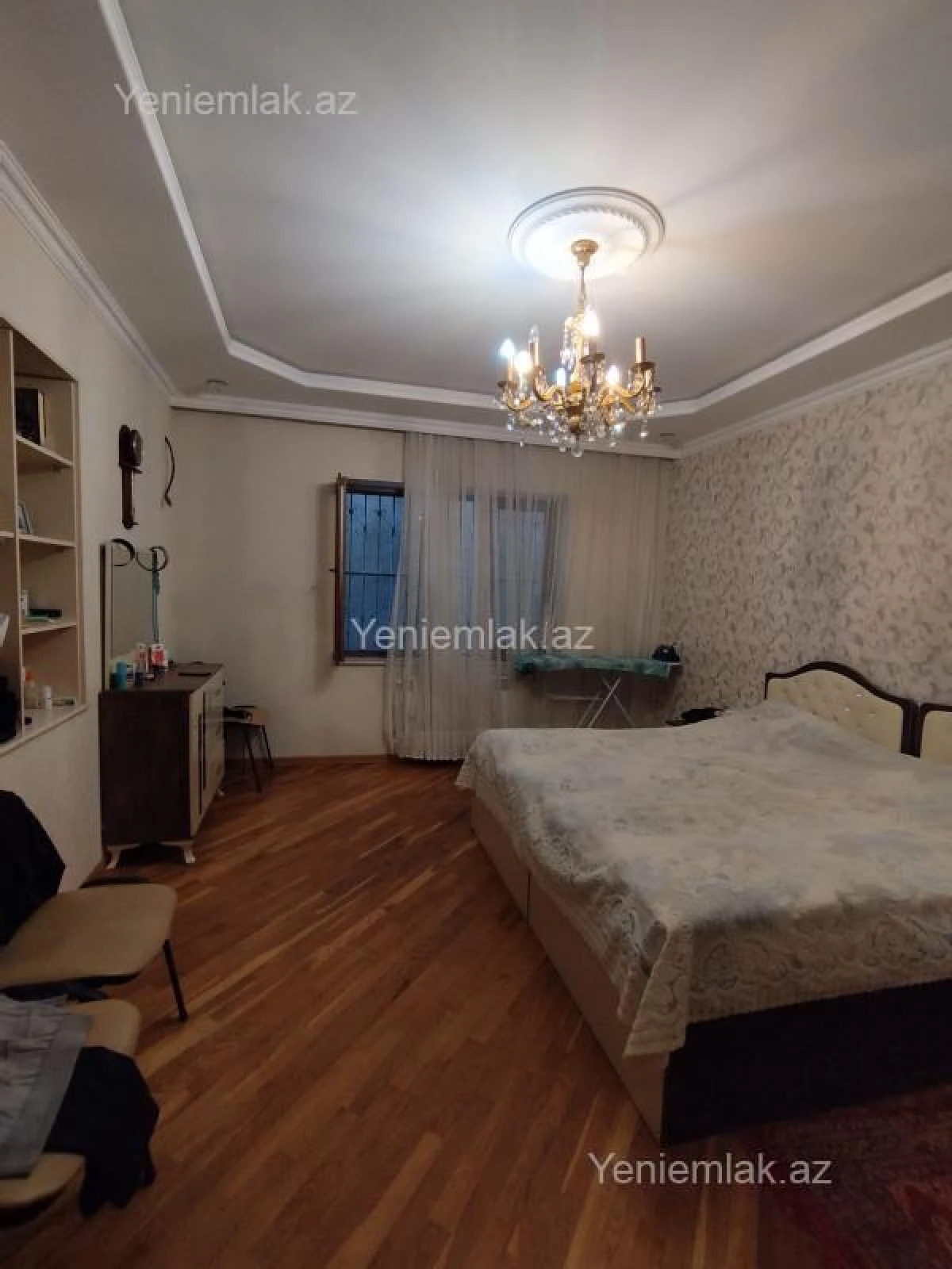 Satılır 6 otaqlı həyət evi 300 m²