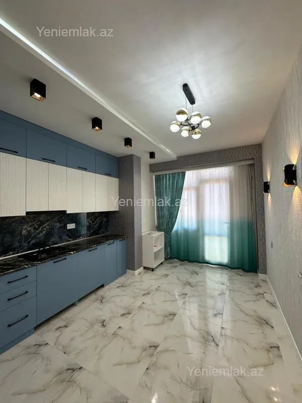 Satılır 3 otaqlı yeni tikili 115 m²