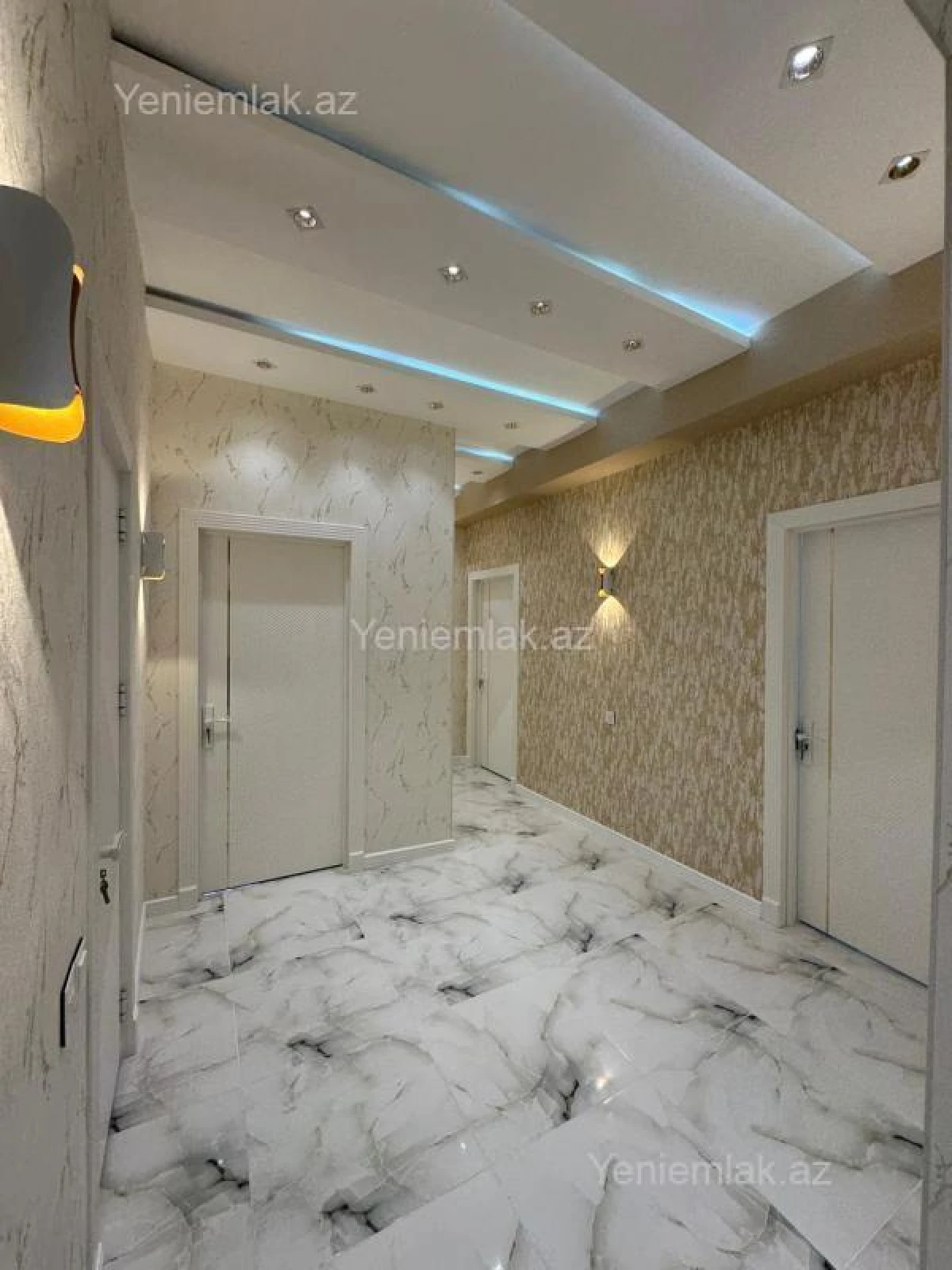 Satılır 3 otaqlı yeni tikili 115 m²