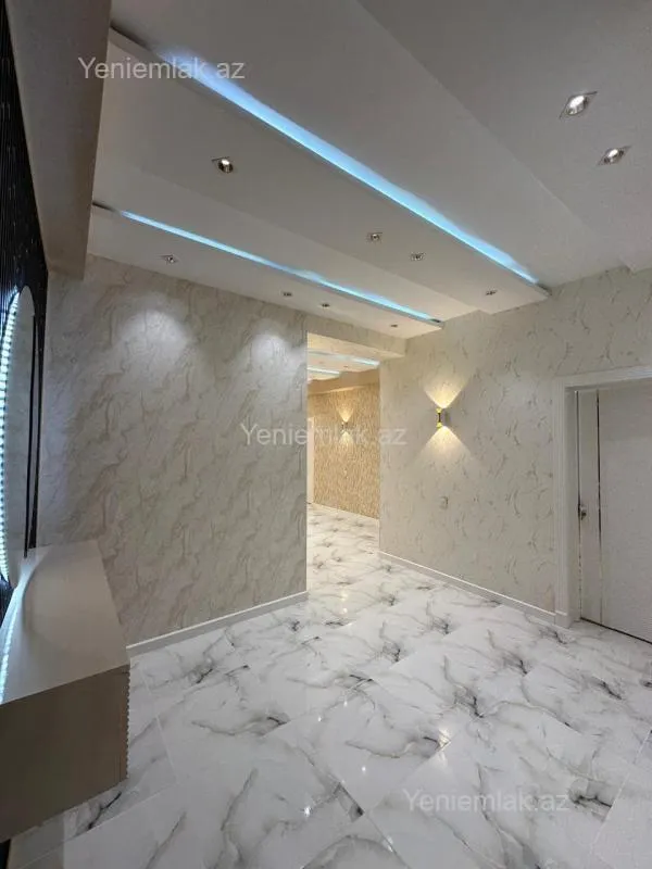 Satılır 3 otaqlı yeni tikili 115 m²