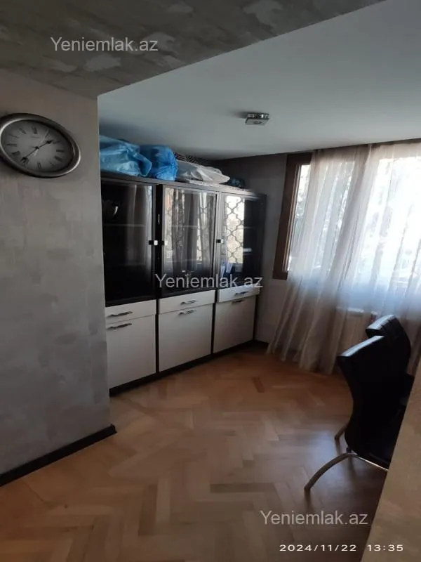 Satılır 2 otaqlı köhnə tikili 44 m²