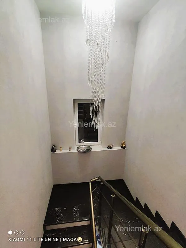 Satılır 5 otaqlı həyət evi 150 m²