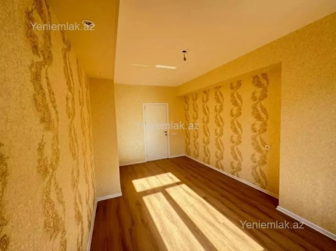 Satılır 3 otaqlı yeni tikili 76 m²