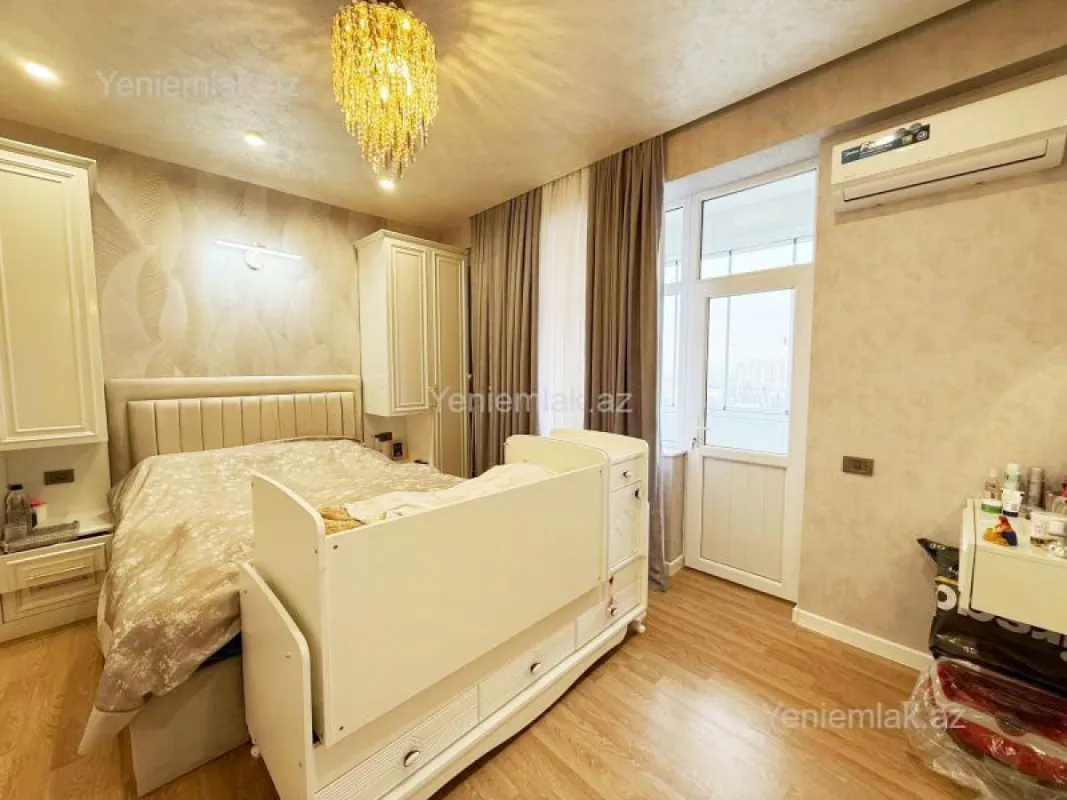 Satılır 2 otaqlı yeni tikili 74 m²