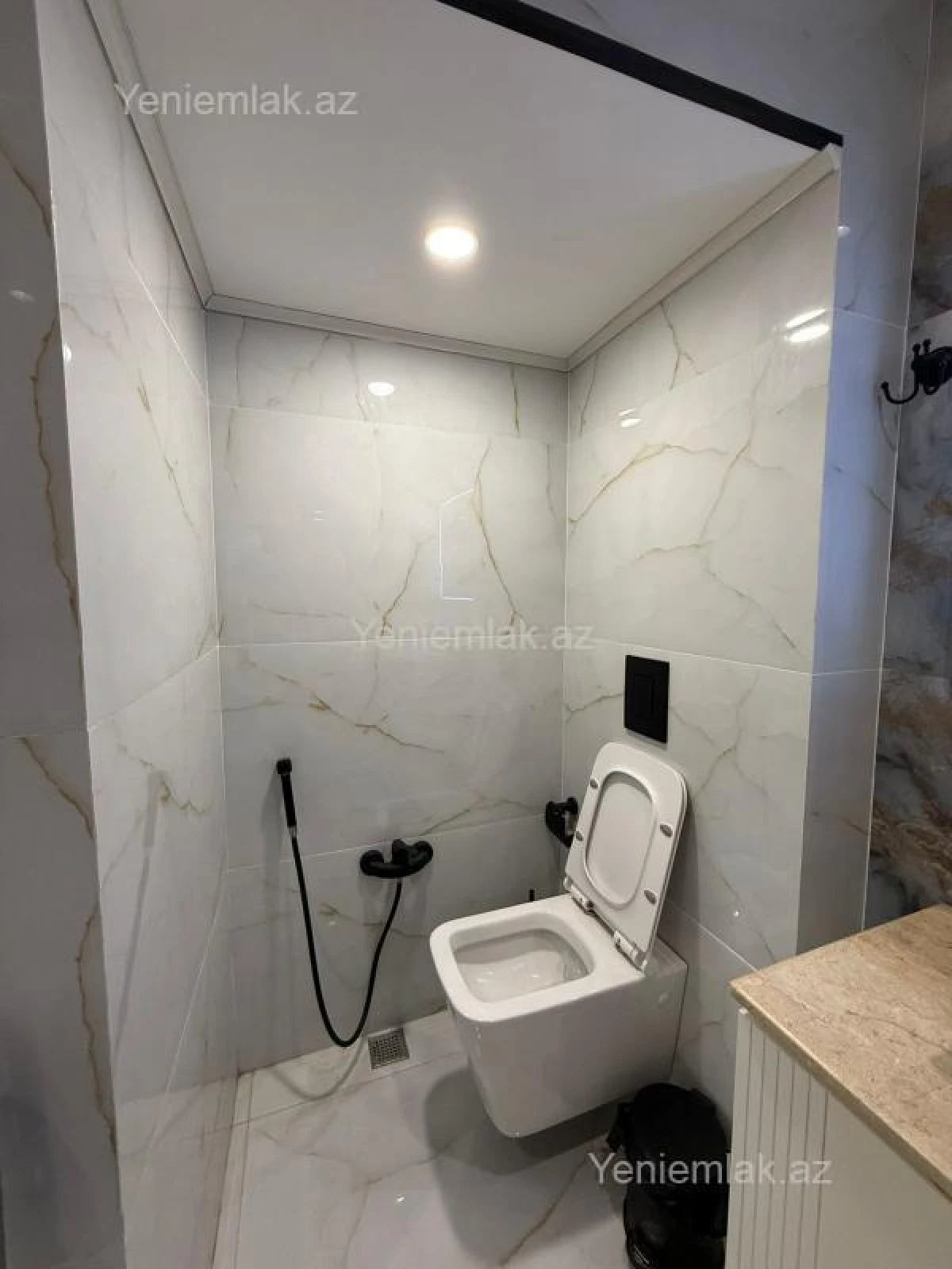 Satılır 2 otaqlı yeni tikili 74 m²