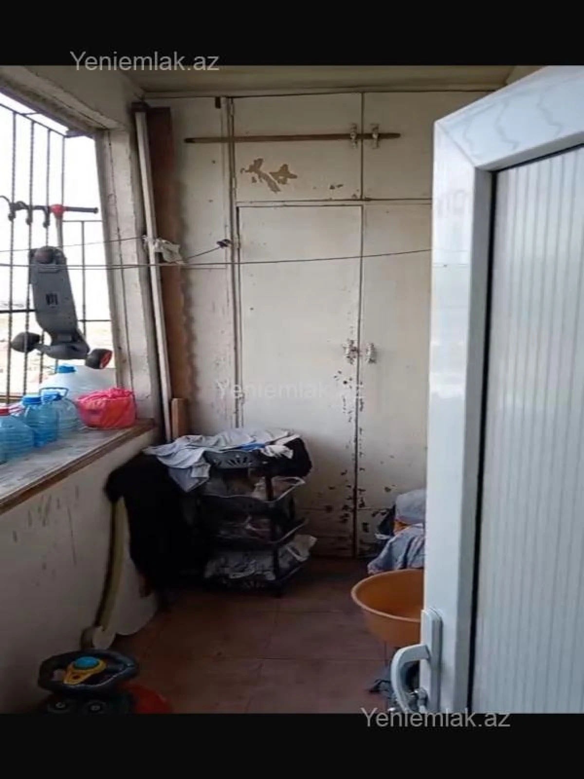 Satılır 2 otaqlı köhnə tikili 65 m²