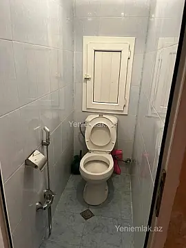 Satılır 2 otaqlı köhnə tikili 65 m²