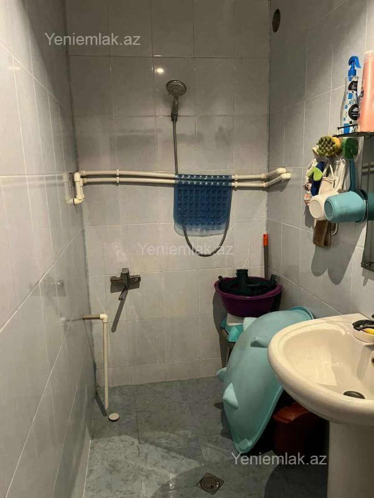 Satılır 2 otaqlı köhnə tikili 65 m²