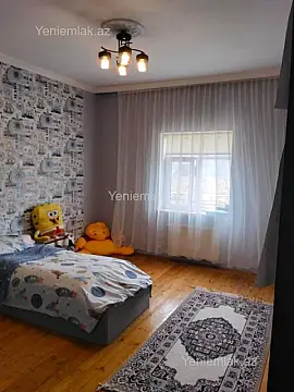 Satılır 5 otaqlı həyət evi 140 m²