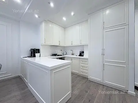 Satılır 3 otaqlı yeni tikili 95 m²