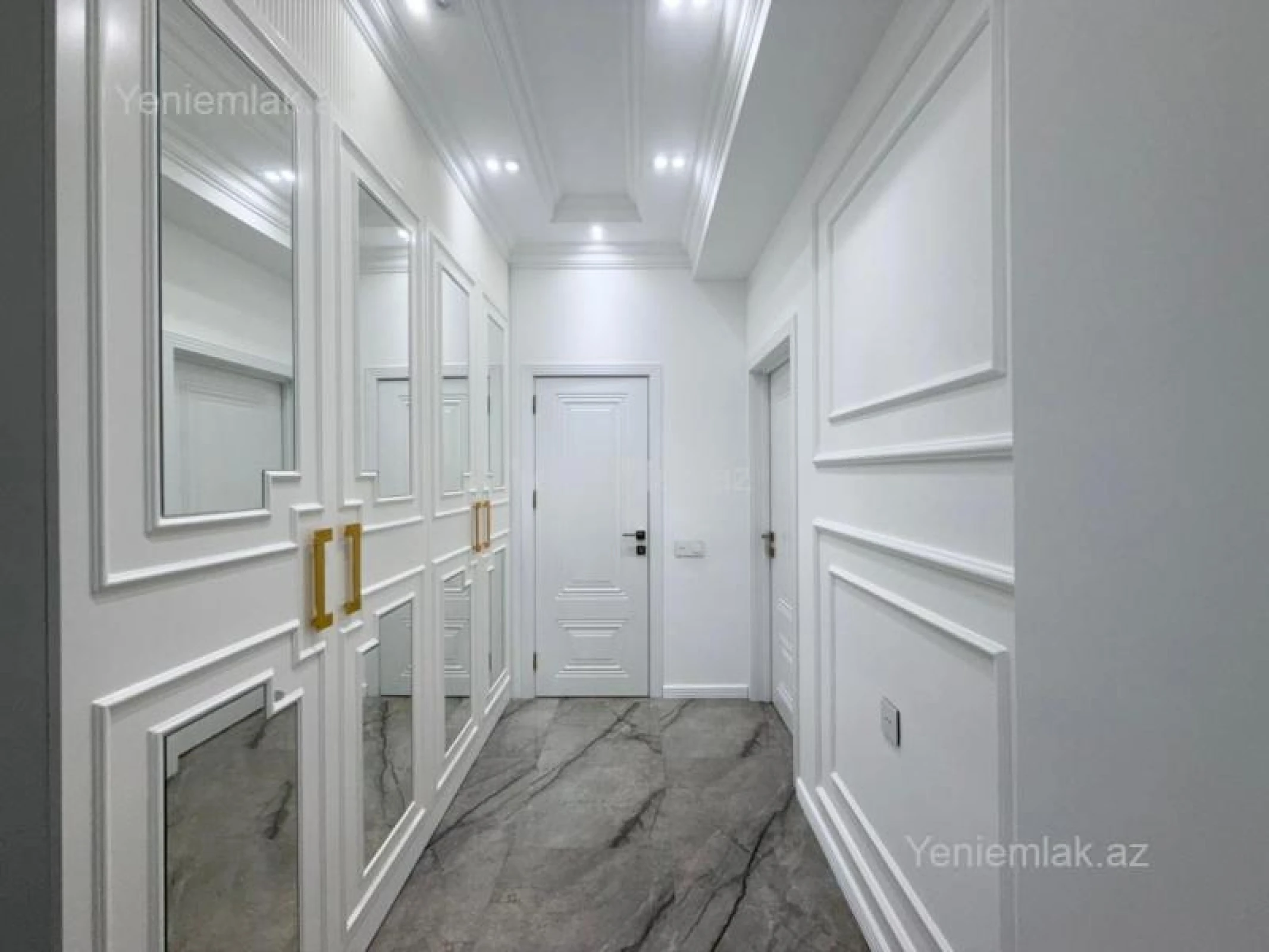 Satılır 3 otaqlı yeni tikili 95 m²